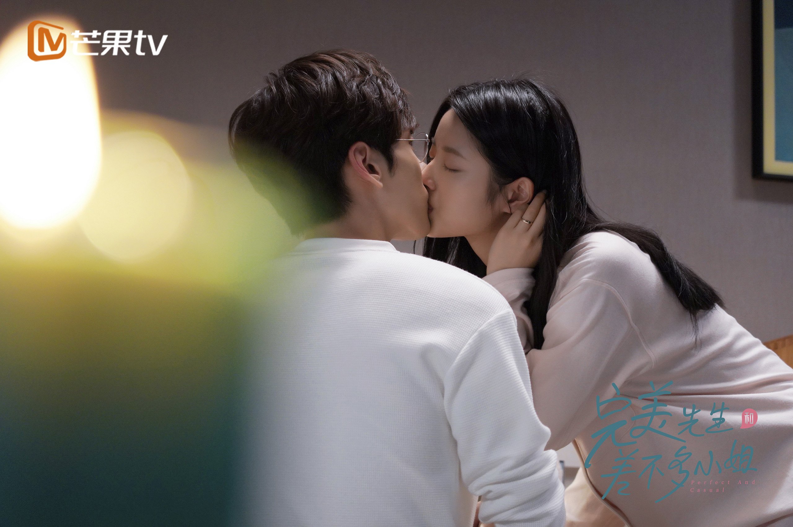 九游9游-库里：飙远三分，开启“全场精彩”新篇章！，库里超远三分视频大全