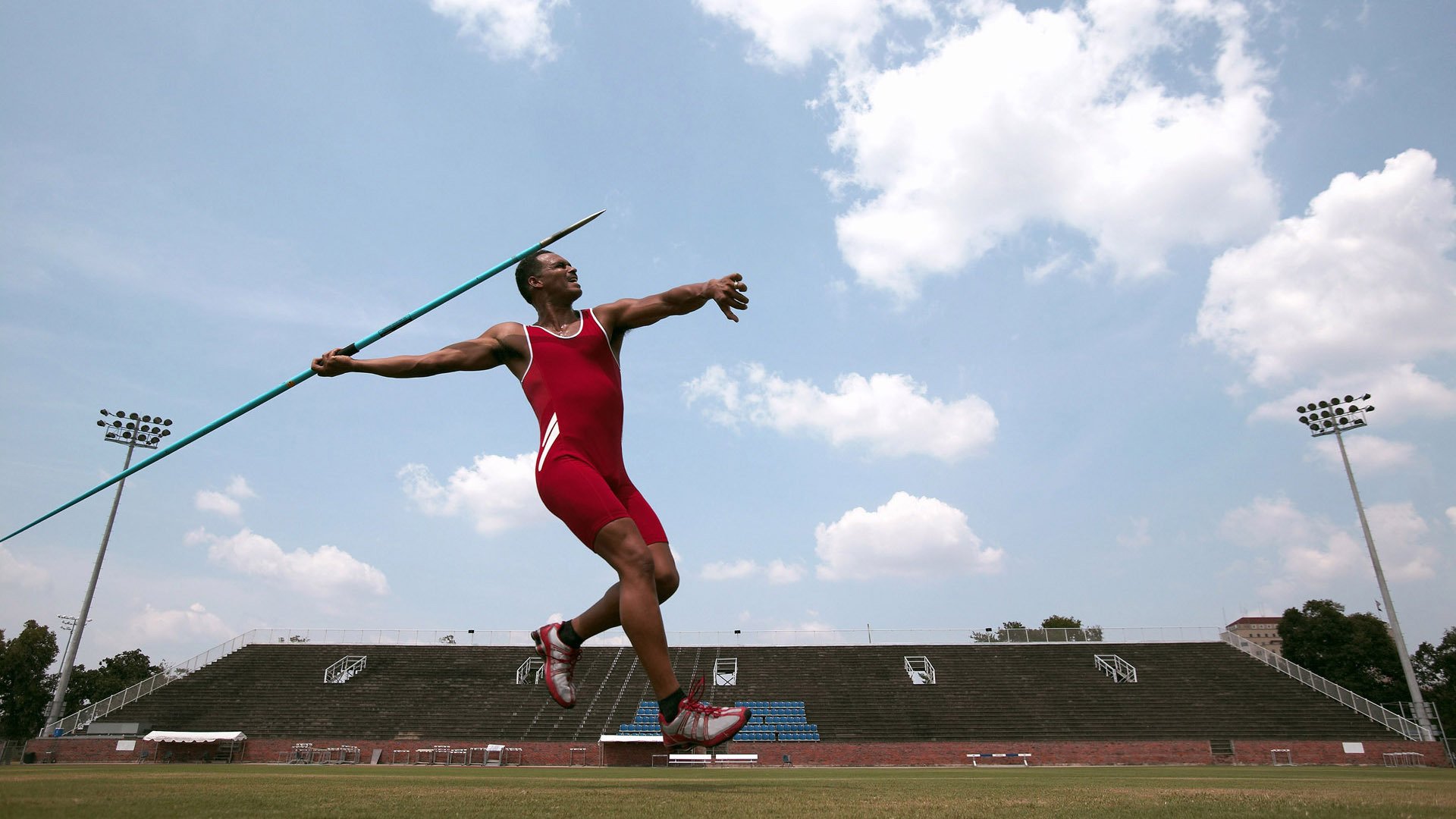 中国足球文化建设深入推进，足球文化产业