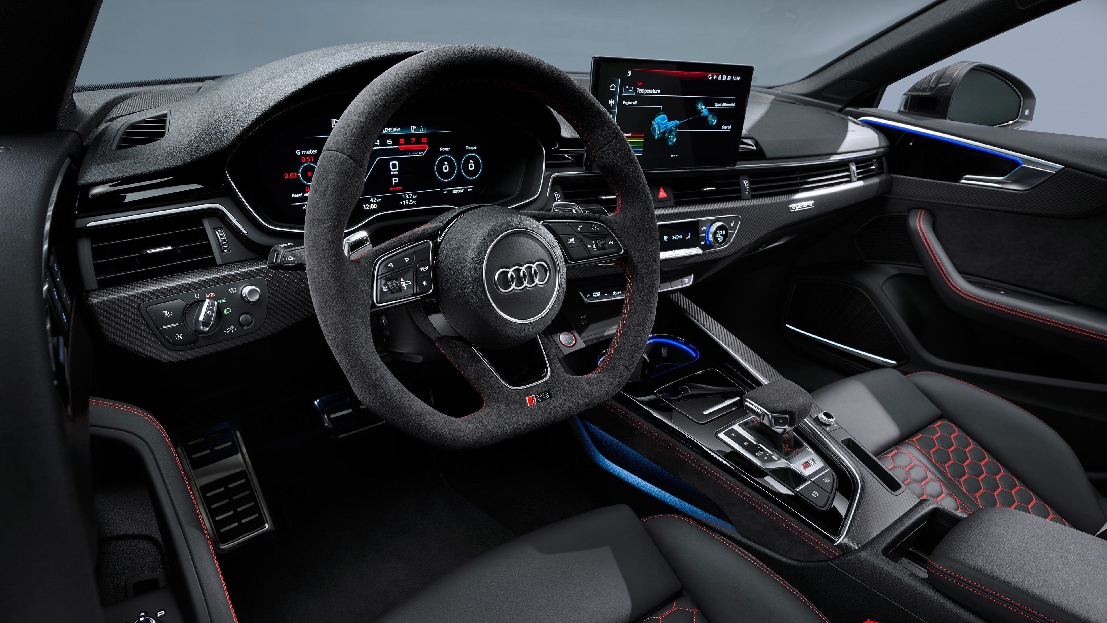 寻求破门:柏林联盟对决弗赖堡求首胜,柏林联合球迷