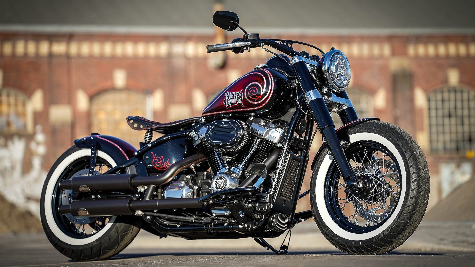 曼城双中场组合控制比赛节奏流畅,曼城的中场