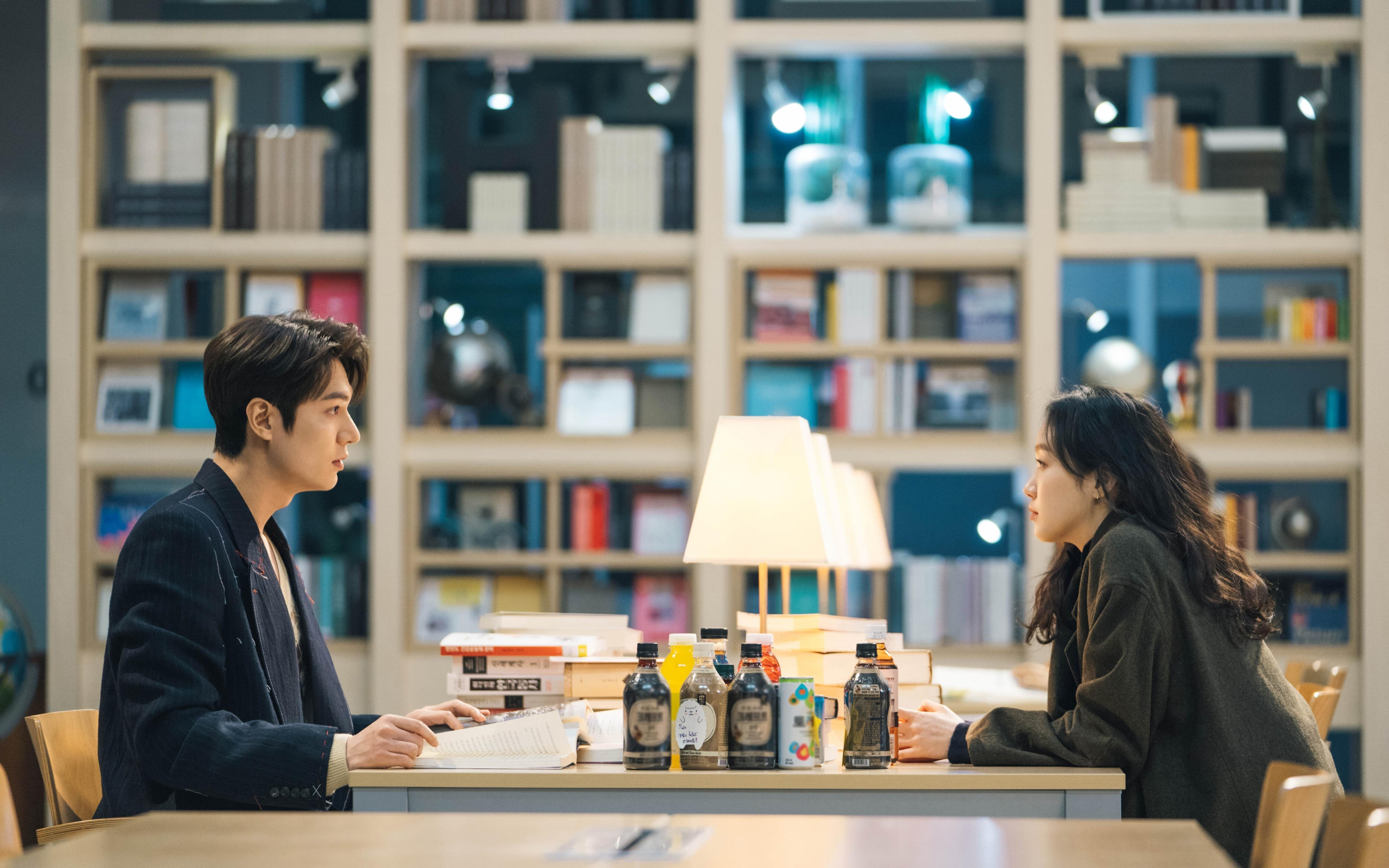 波兰队赛制解析：赛制中的攻守平衡与心理调整，波兰球队如何