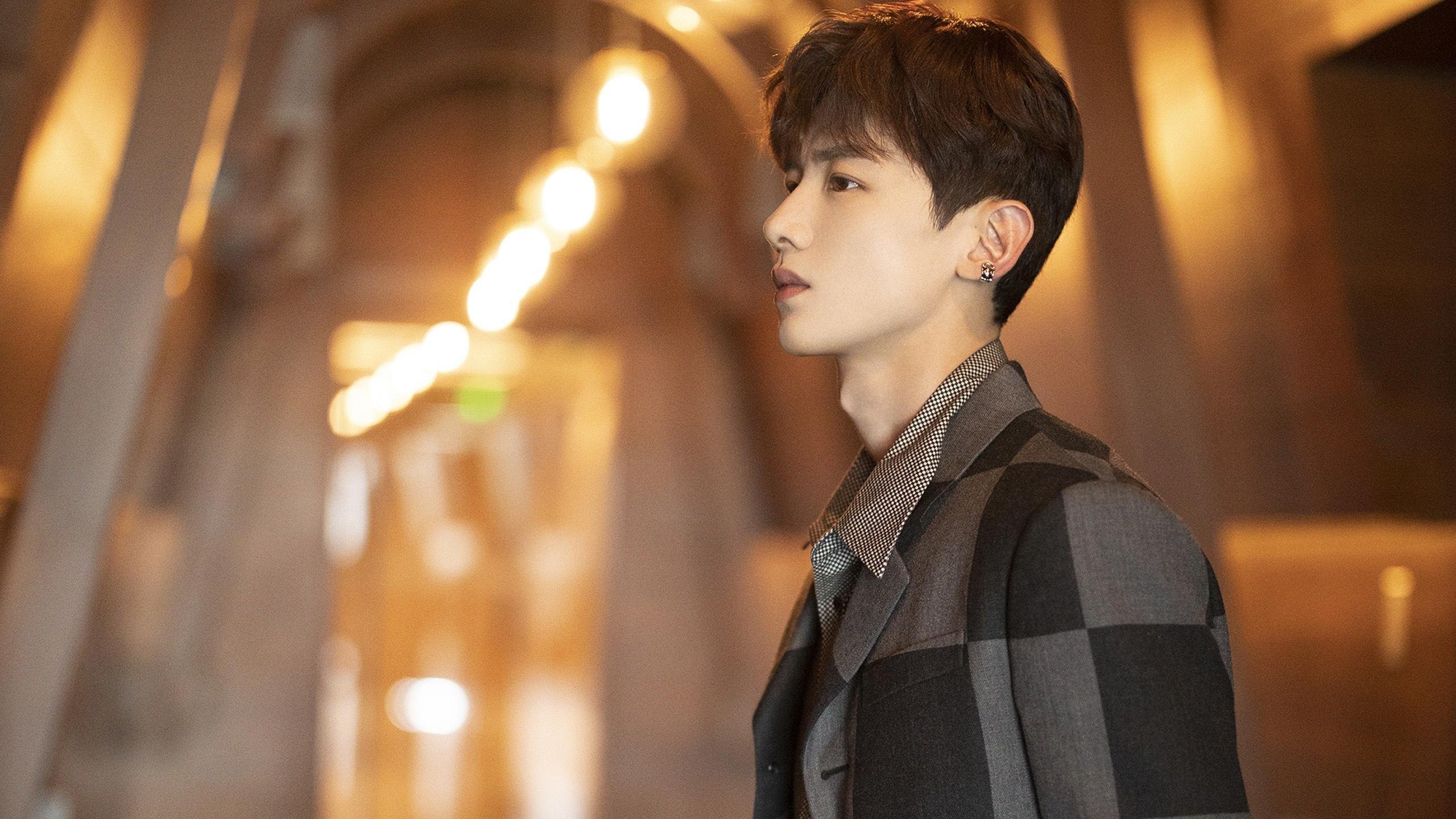 九游网页版官网-弗朗索瓦·霍尔茨豪伊泽：攻守兼备，成就南非队最佳全能选手，弗雷德·霍伊尔